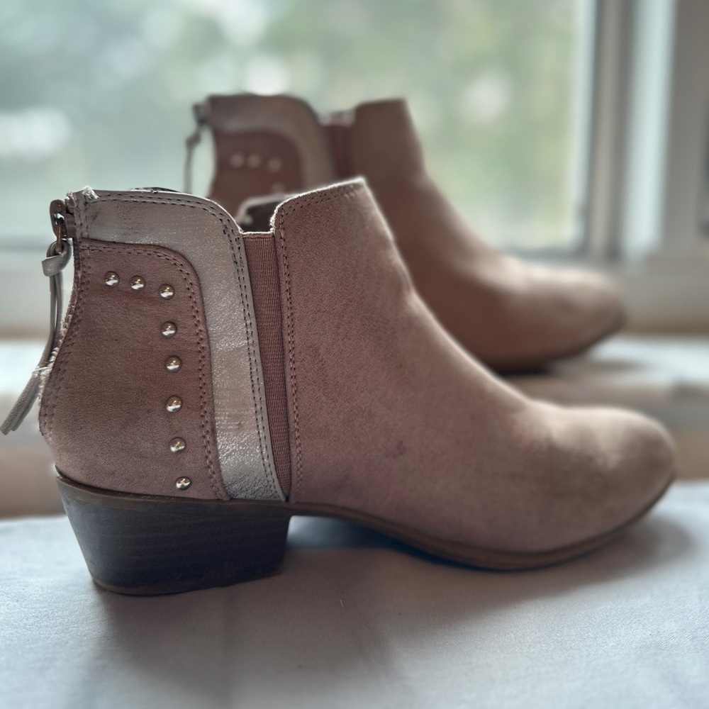 Candie's Famous Women's Ankle Boots (6M)
